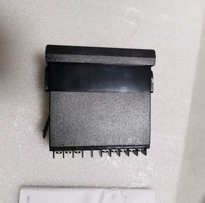 Καλοί ψηφιακοί ελεγκτές Honeywell DC1020CR-301000-E με 100% πρωτότυπο σχεδιασμό και χρόνο δειγματοληψίας 250 ms