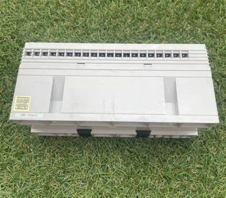 EB3C-T16CKDN 16-Input Chan-sink 30V Nominal Voltage Transistor Sink με λειτουργική τάση 24VDC