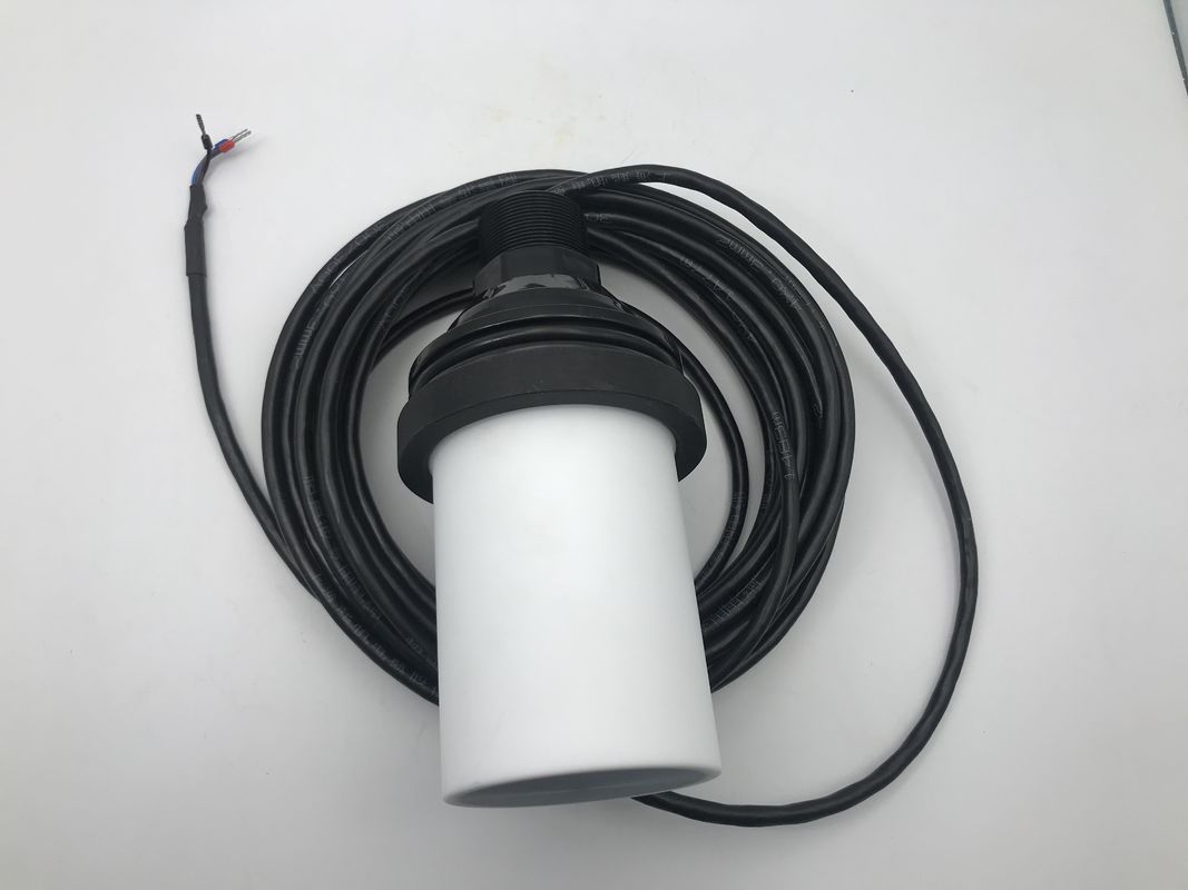 IP68 Αδιάβροχος υπερηχητικός αισθητήρας με υλικό στερέωσης PTFE και εύρος 0,5 - 12m για μέτρηση επιπέδου